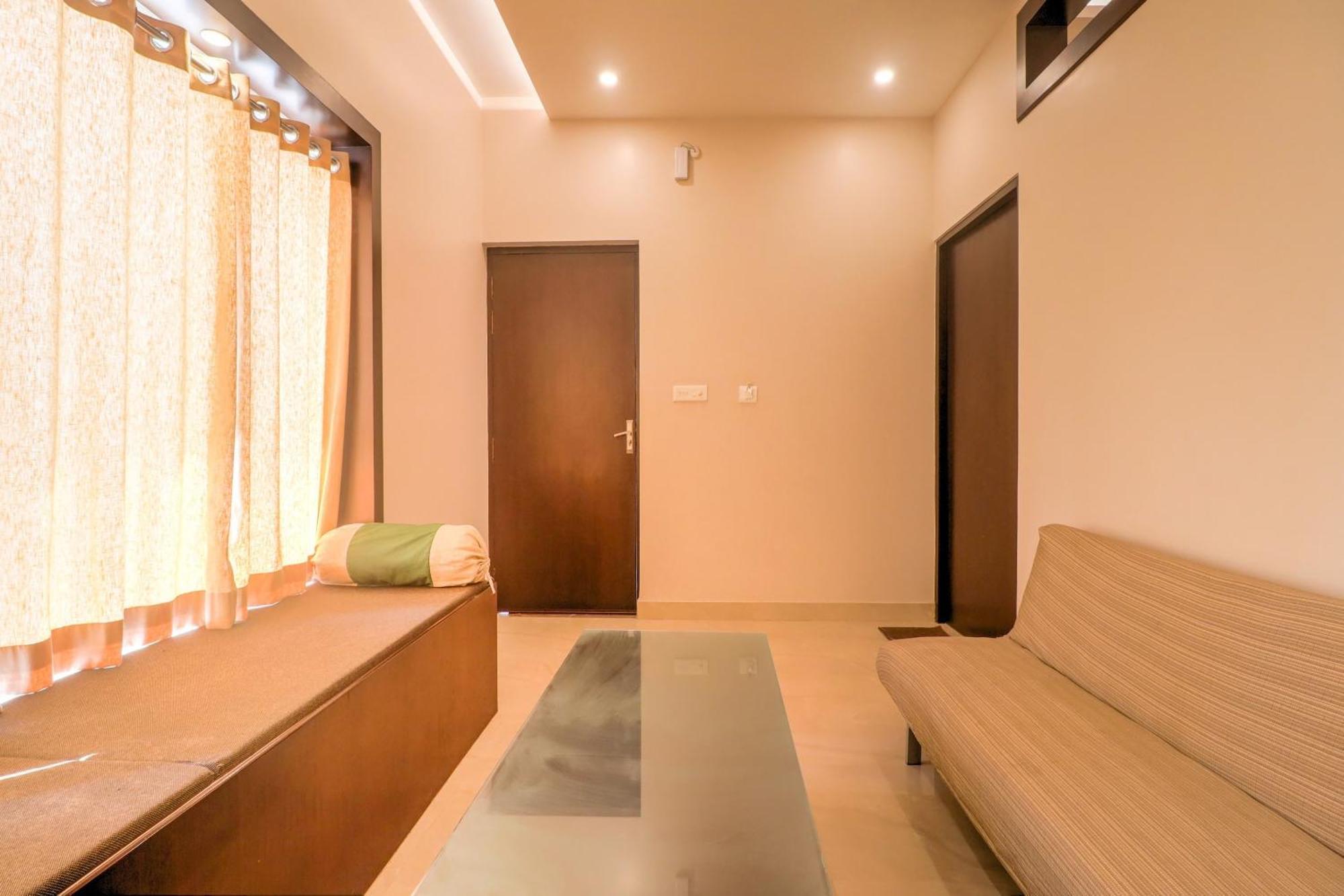 Townhouse Amaraa Farms Near Lulu Hypermarket Lucknow Esterno foto