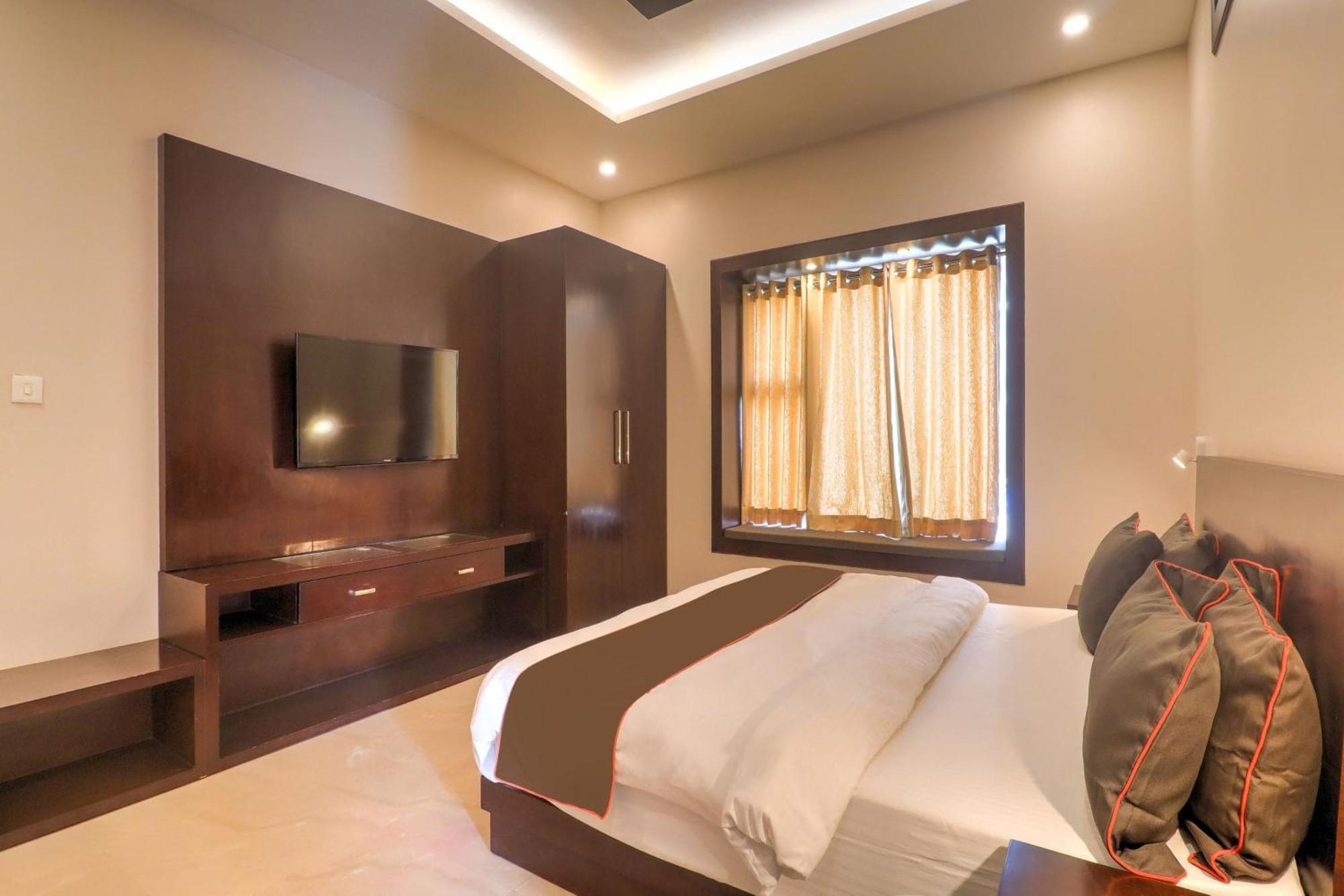 Townhouse Amaraa Farms Near Lulu Hypermarket Lucknow Esterno foto