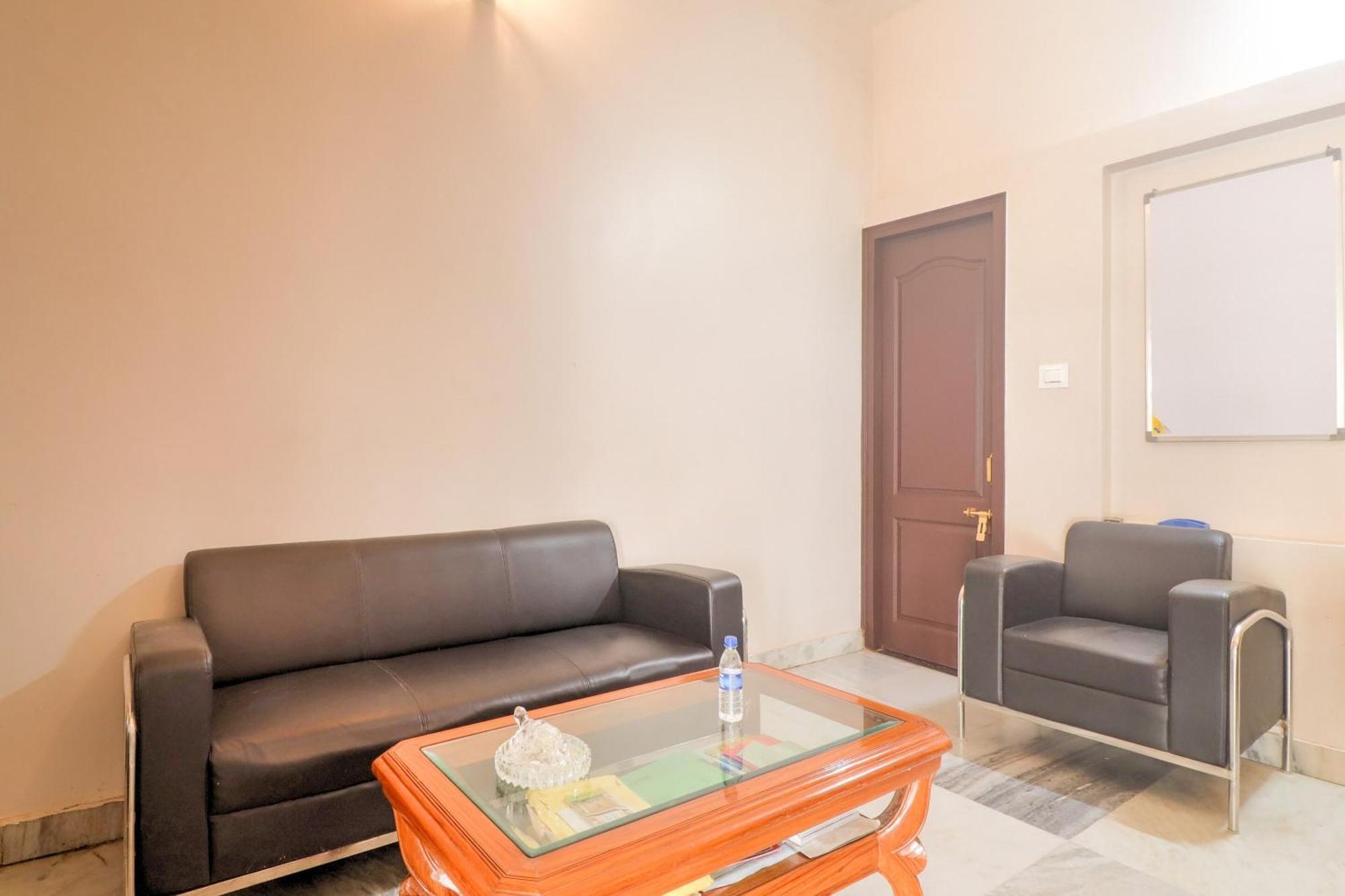 Townhouse Amaraa Farms Near Lulu Hypermarket Lucknow Esterno foto